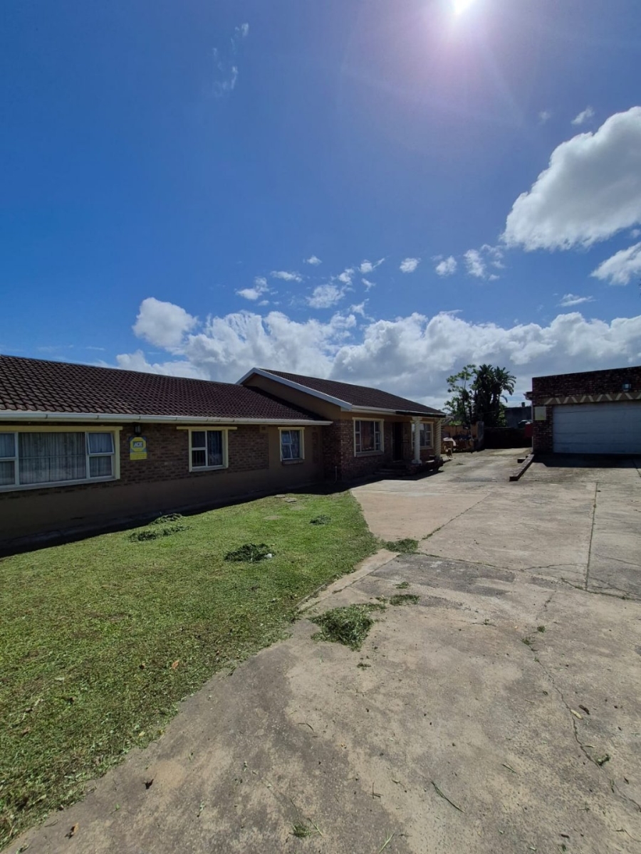5 Bedroom Property for Sale in Haven Hills Eastern Cape